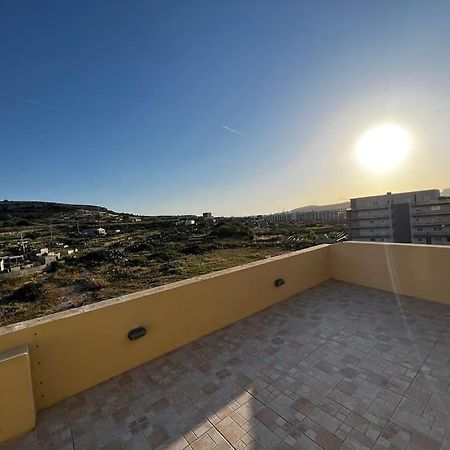 Appartamento Conmal Penthouse In Mellieha Bay Esterno foto